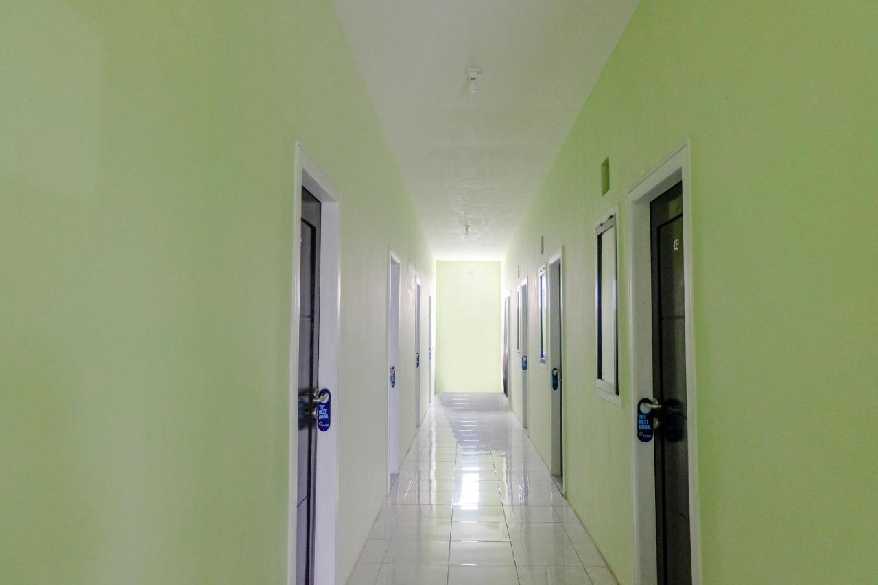 Spot On 2081 Sriwijaya Family Residence Lawang Exterior photo